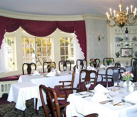 Montague Inn Saginaw Restaurant photo